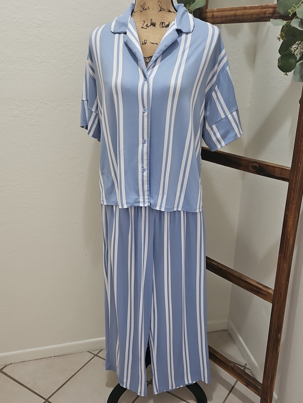 Size M Light Blue and White Striped Two-Piece Set